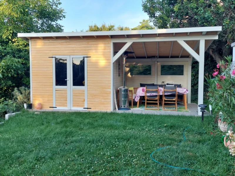 Geräteschuppen mit Pergola|Carport